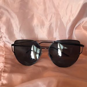 Black metal Cat eye sunglasses
